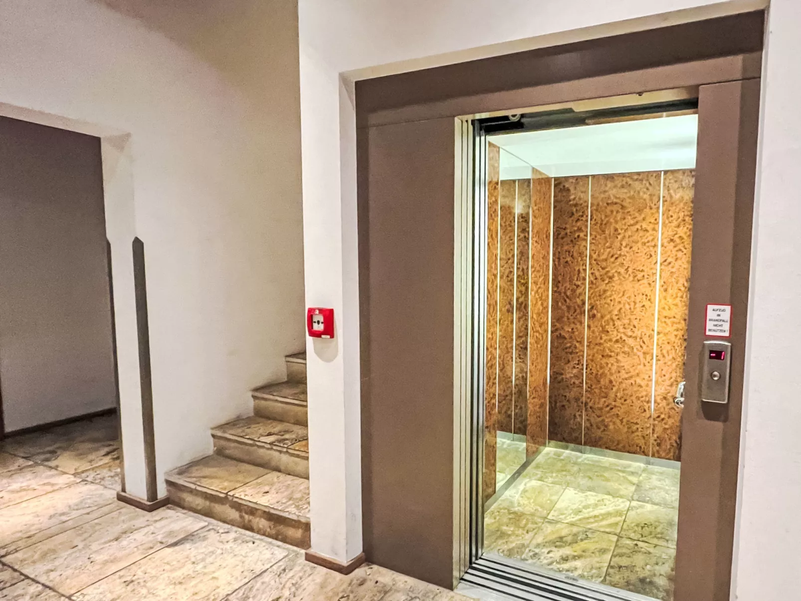 Cheeky Apartment-Binnen