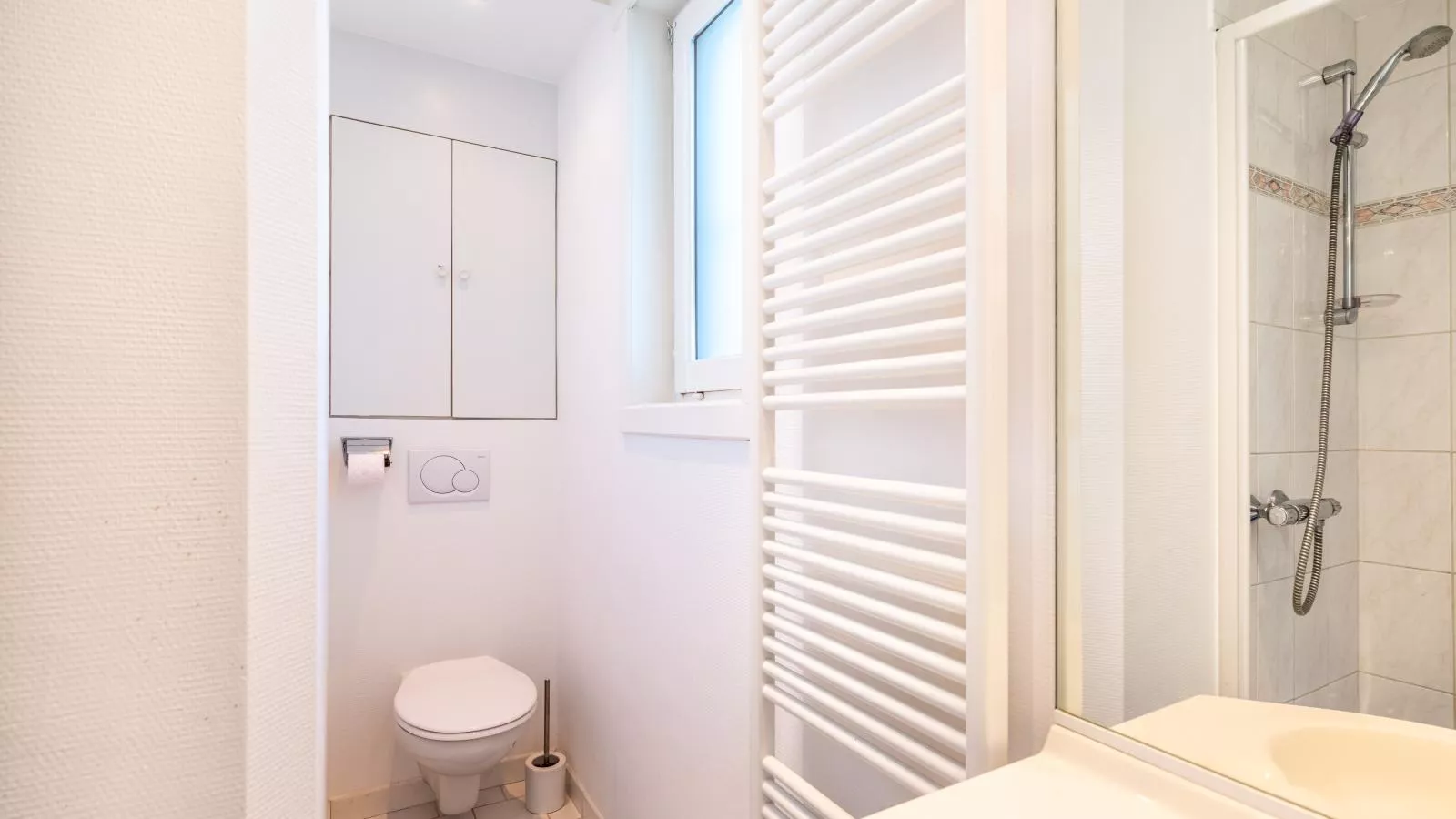 Apollo Sixième-Badkamer