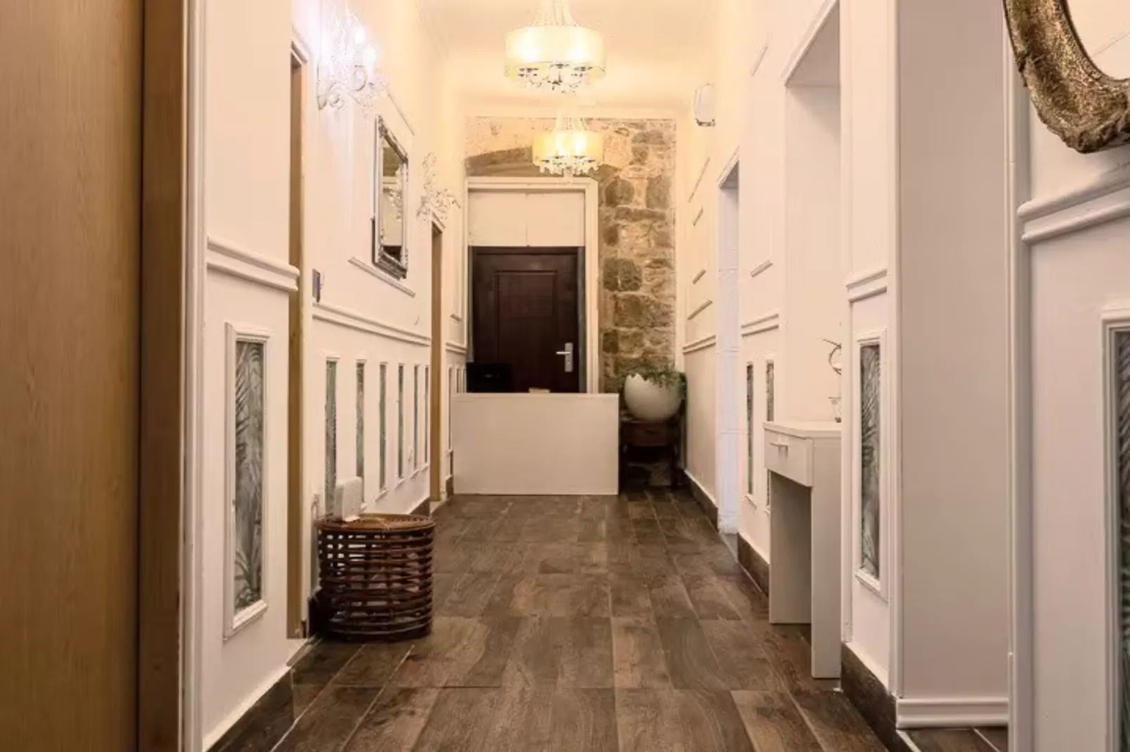 Silver Gate Rooms-Diocletian's Palace - Quardruple Room-Binnen