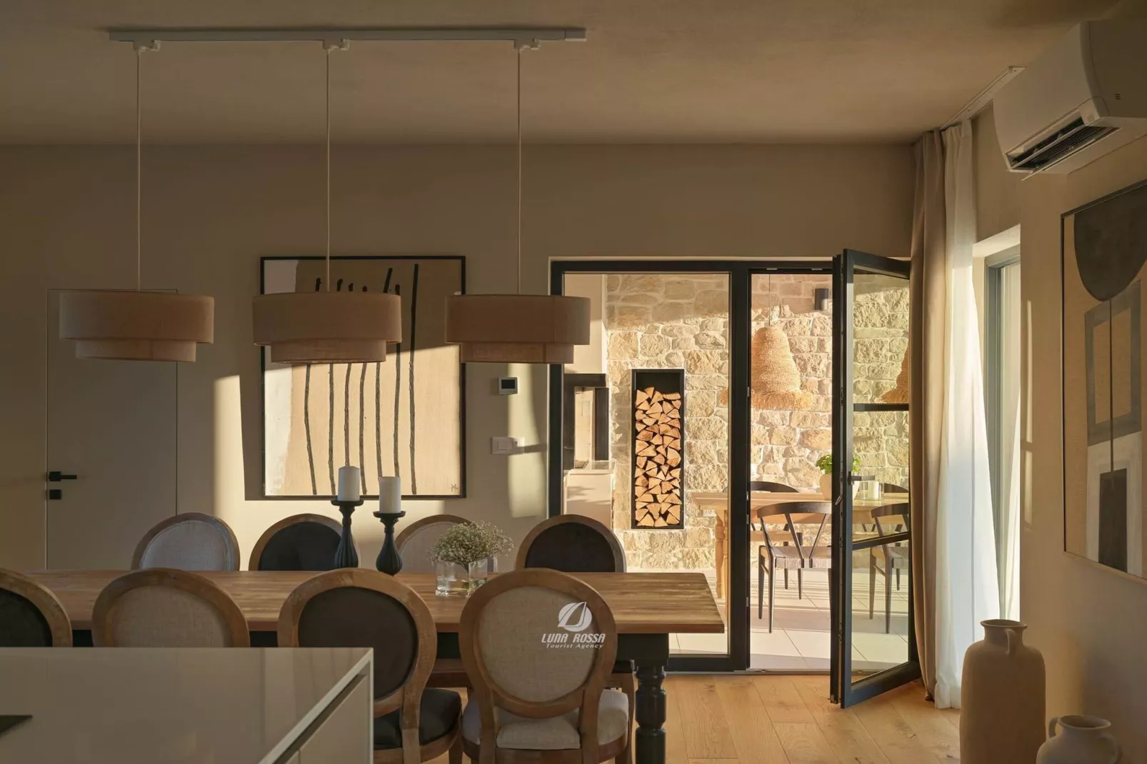 Casa Novita-Eetkamer