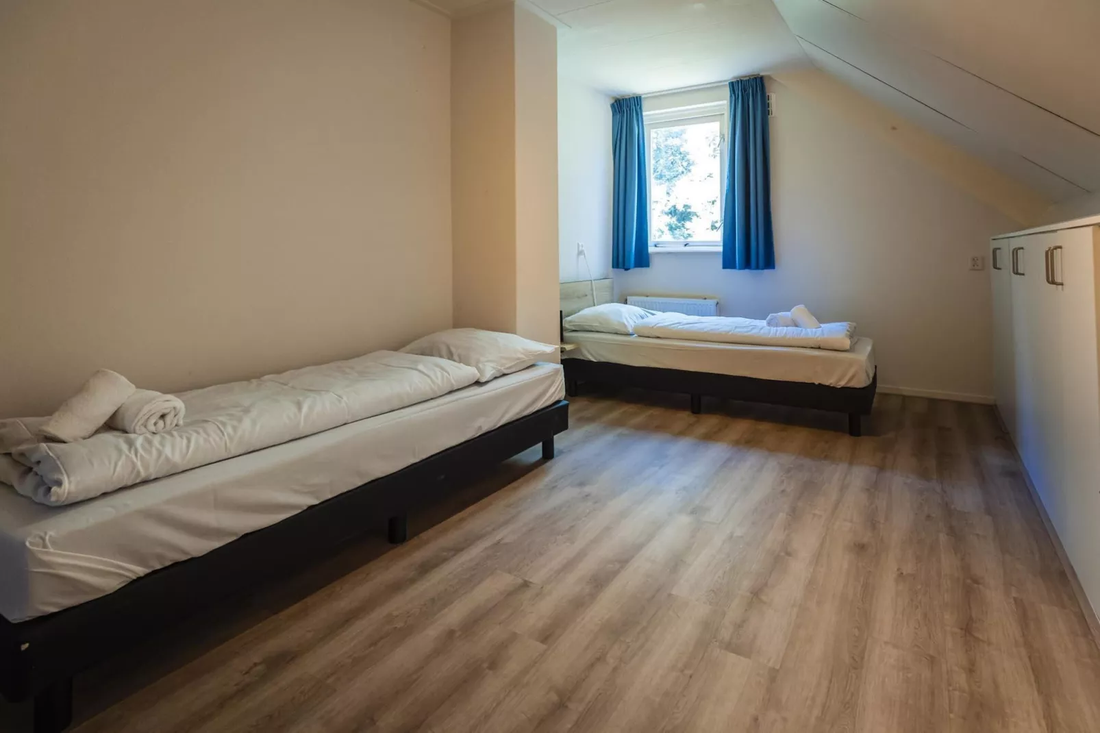 12 - Persons Family Bungalow-Slaapkamer