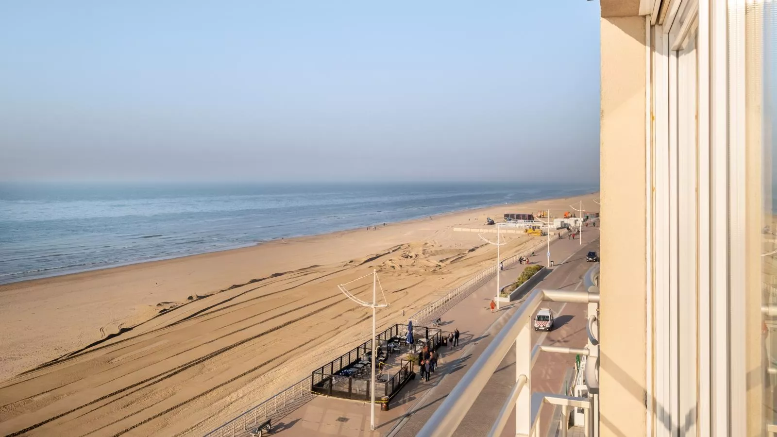 Neva cinq-Uitzicht zomer