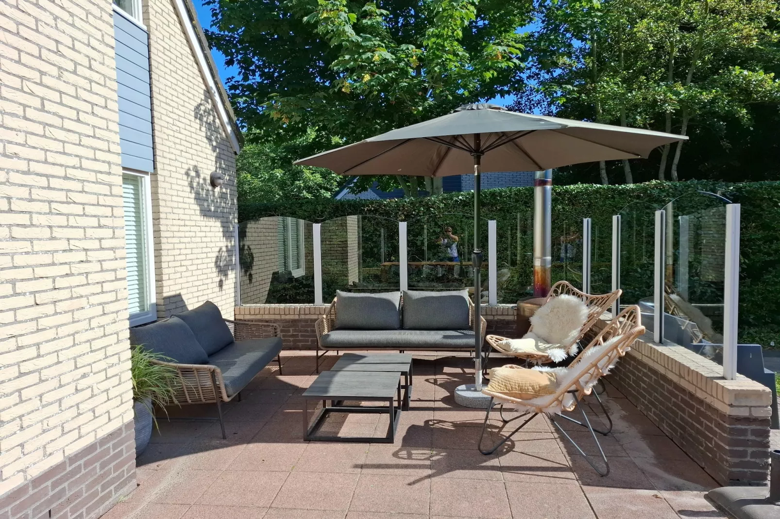 Kamperfoelie 33-Terrasbalkon