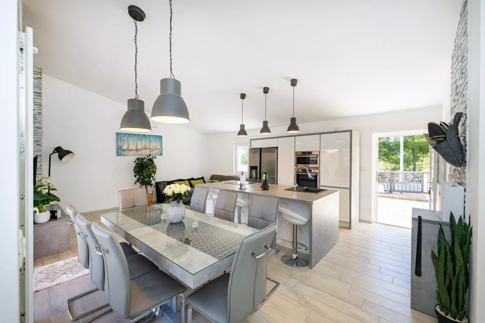 Villa Gajser-Eetkamer