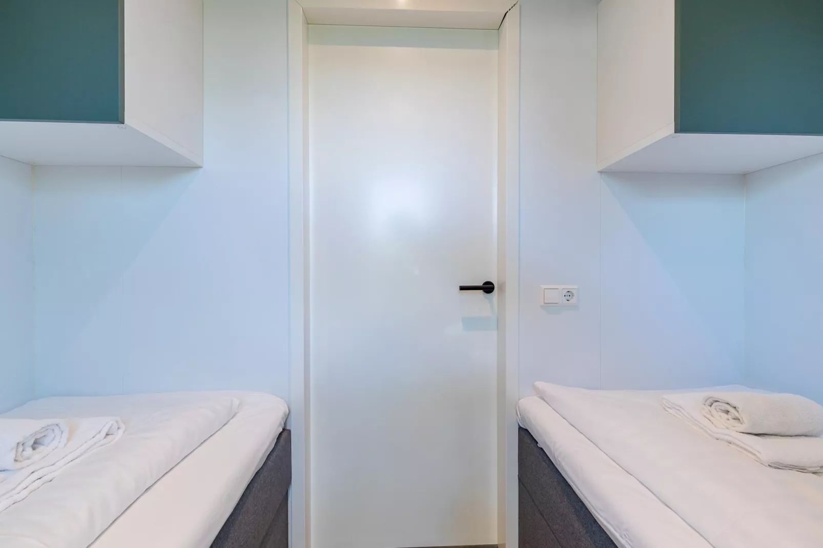 Chalet Julianahoeve | Beachhouse Renesse 2645-Slaapkamer