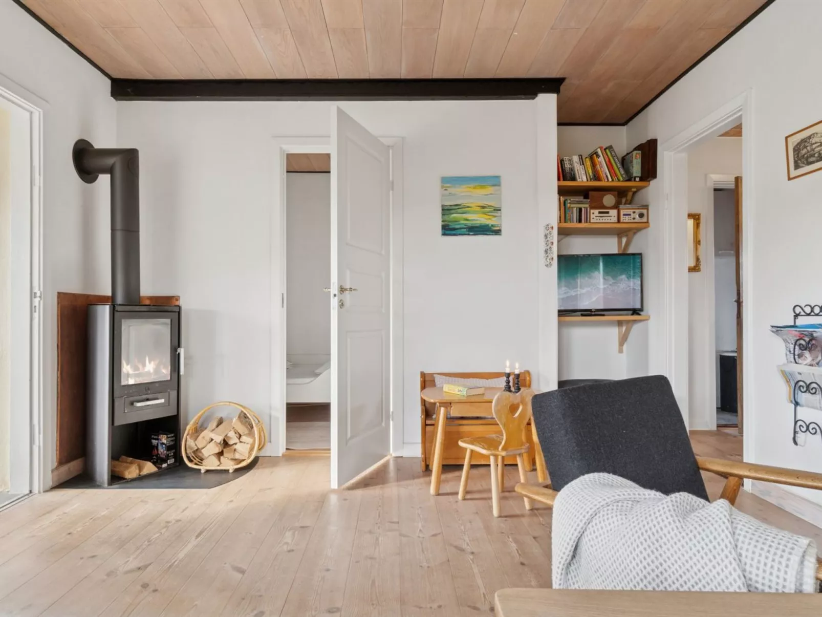 "Elle" - 175m from the sea-Binnen