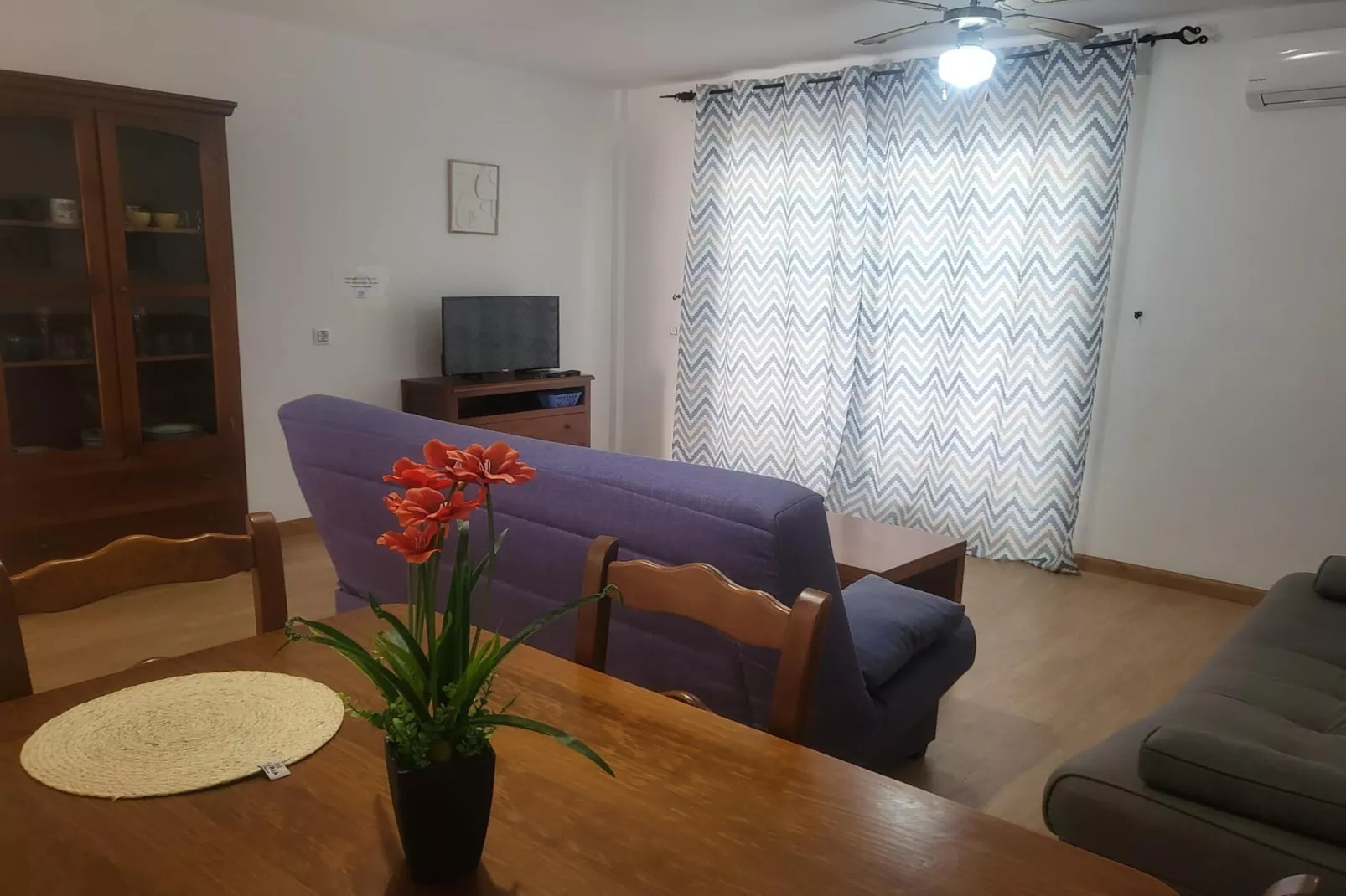 CT 369 AL - Faro's Apartmento Naturista - Primera Linea Vera Playa-Woonkamer