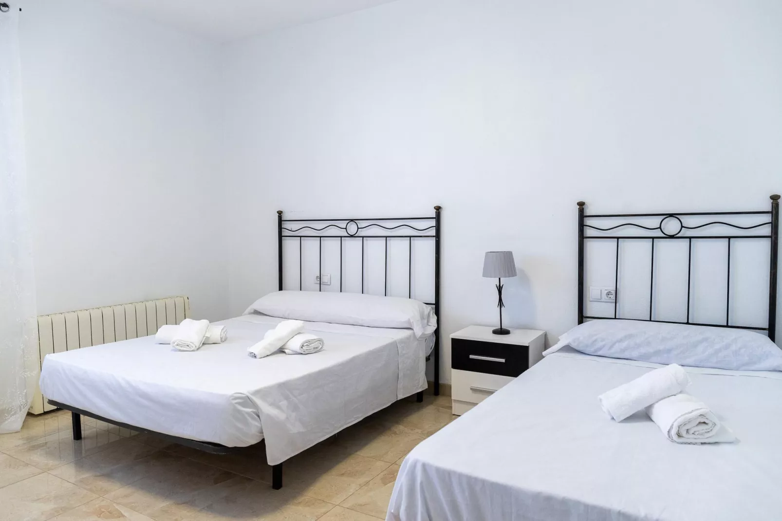 CT 355 AL - Faro's Pechina Rural - Disfruta de un Cortijo-Slaapkamer