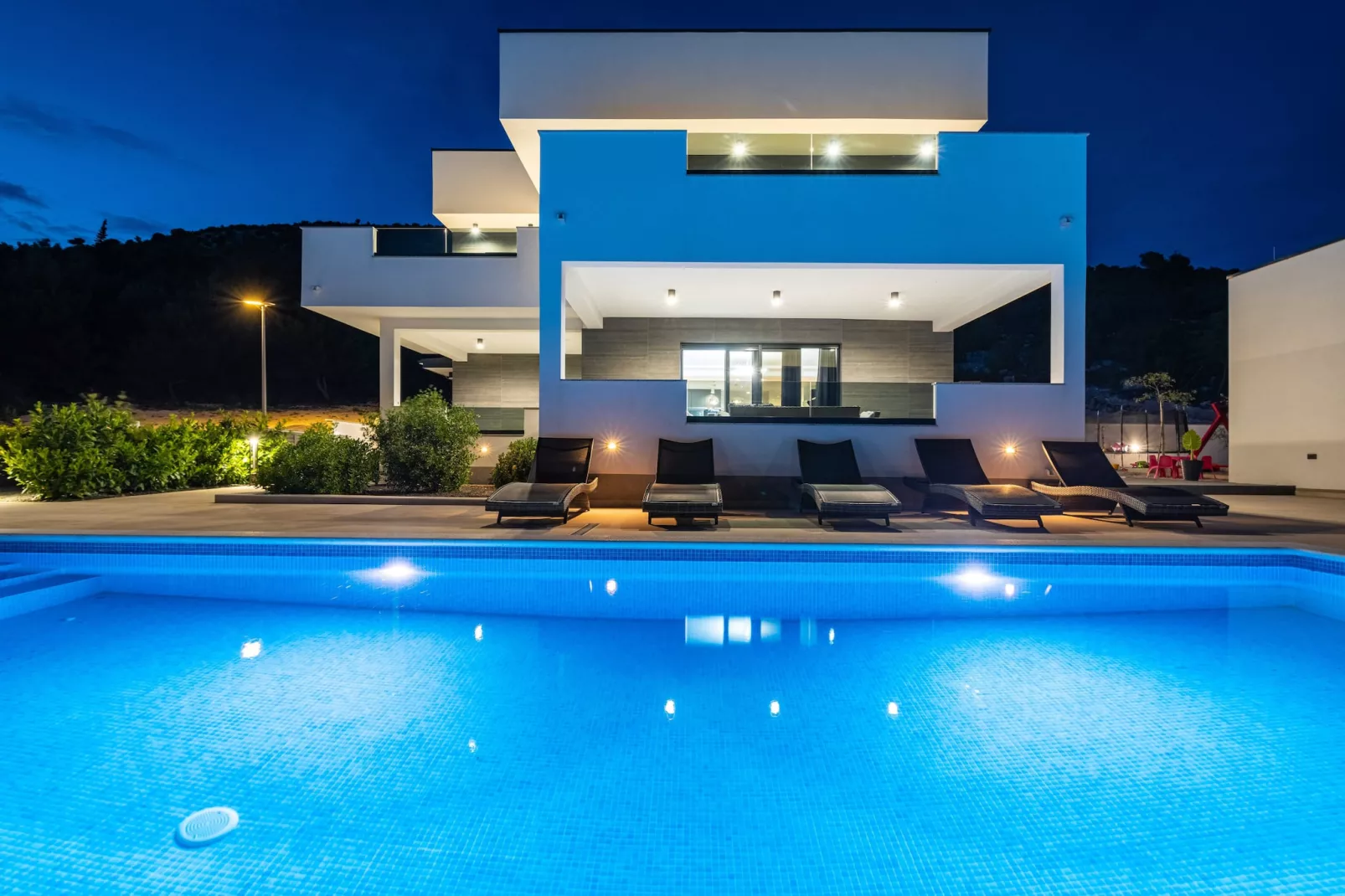 Luxury Villa Burra-Buitenkant zomer