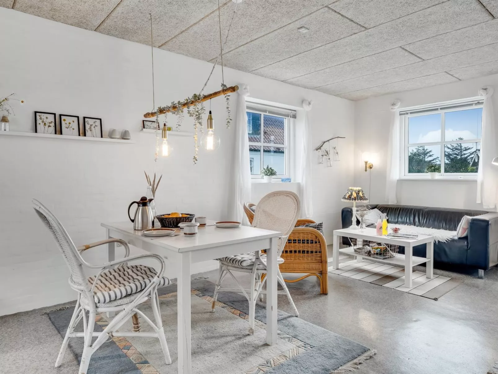 "Sylvana" - 75m from the sea-Binnen