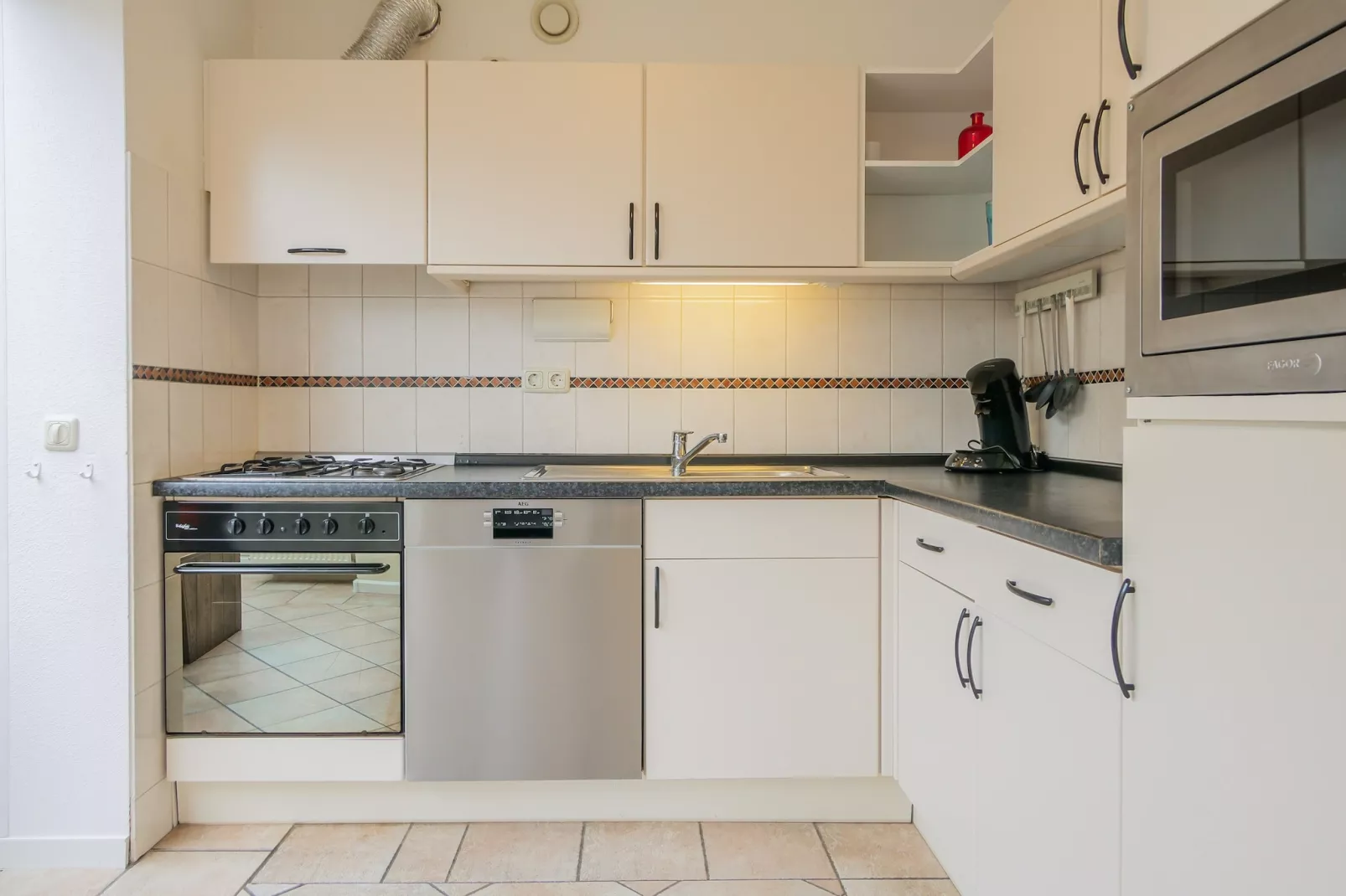 Ooghduyne Villa Opduin-Keuken