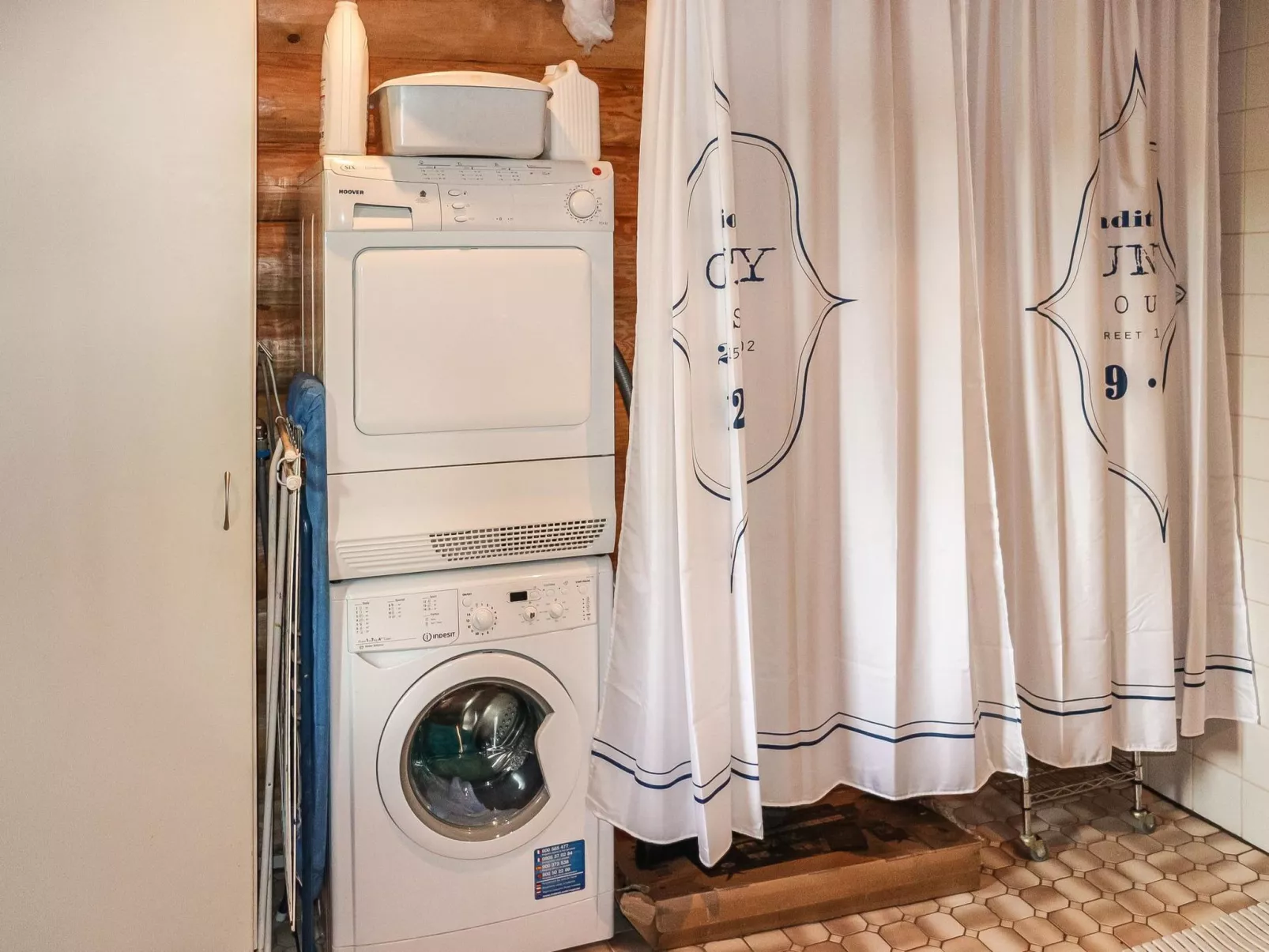 Lampitaival 5-Binnen