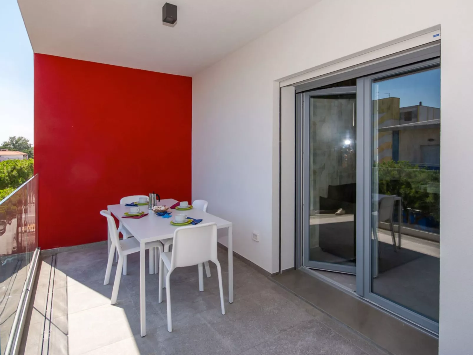 One Life Suites-Buiten