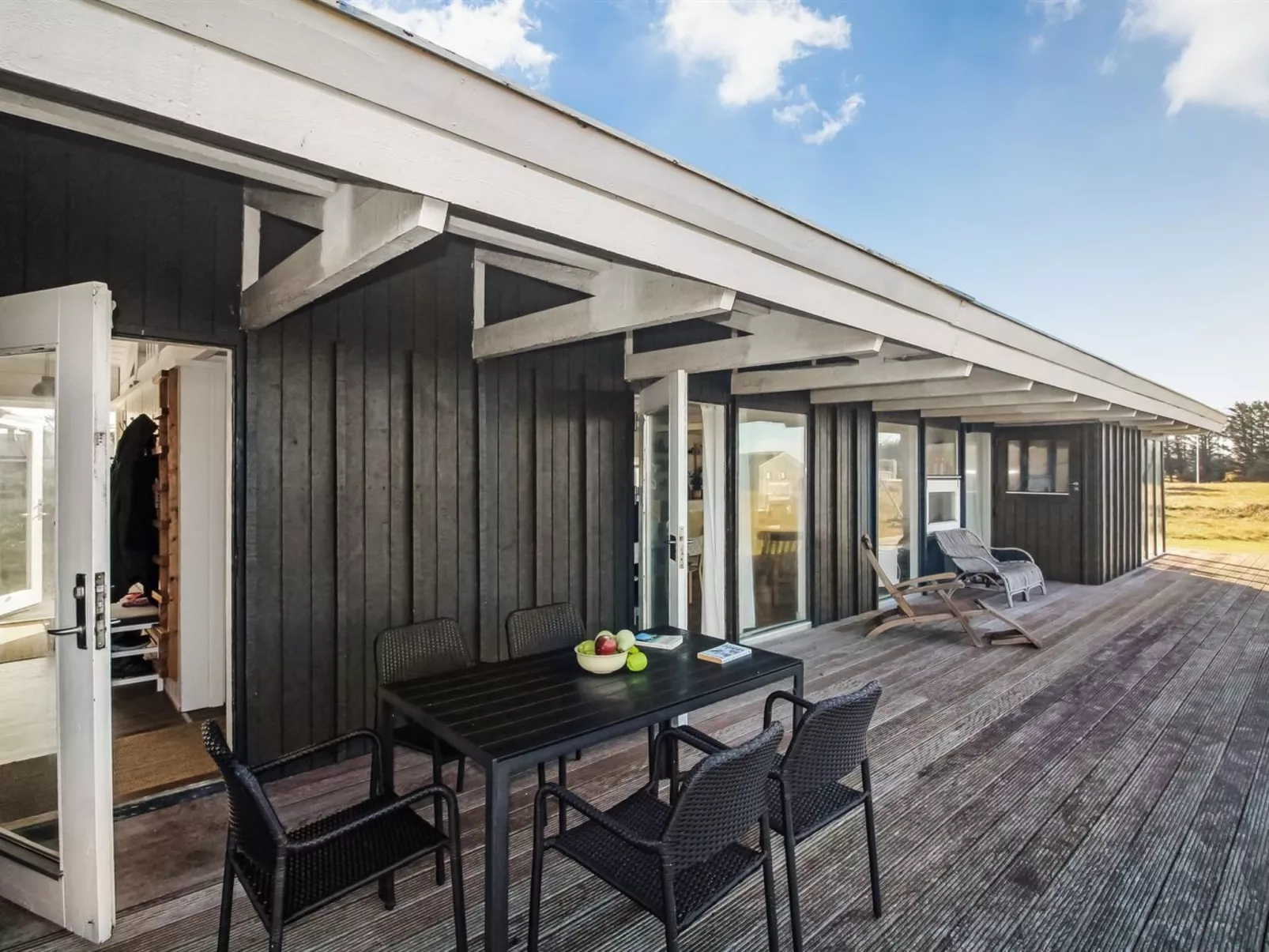 "Kanutte" - 250m from the sea-Buiten