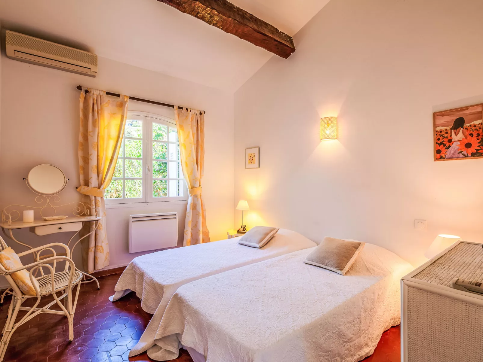 El Cantarello-Binnen