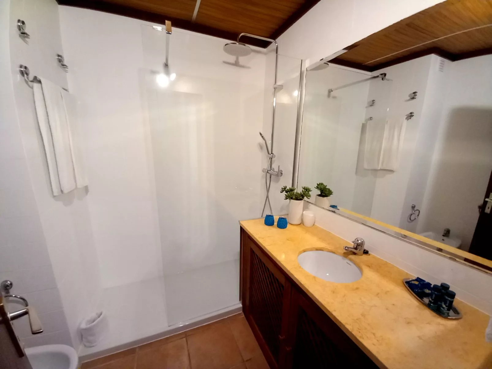 Joyce - Sunny Way-Binnen