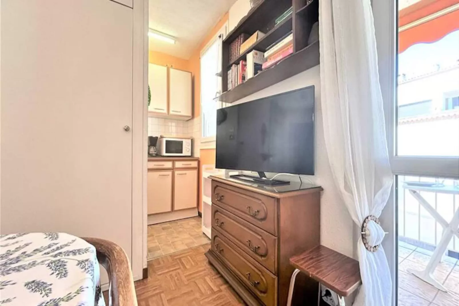 Résidence Passy-Niet-getagd