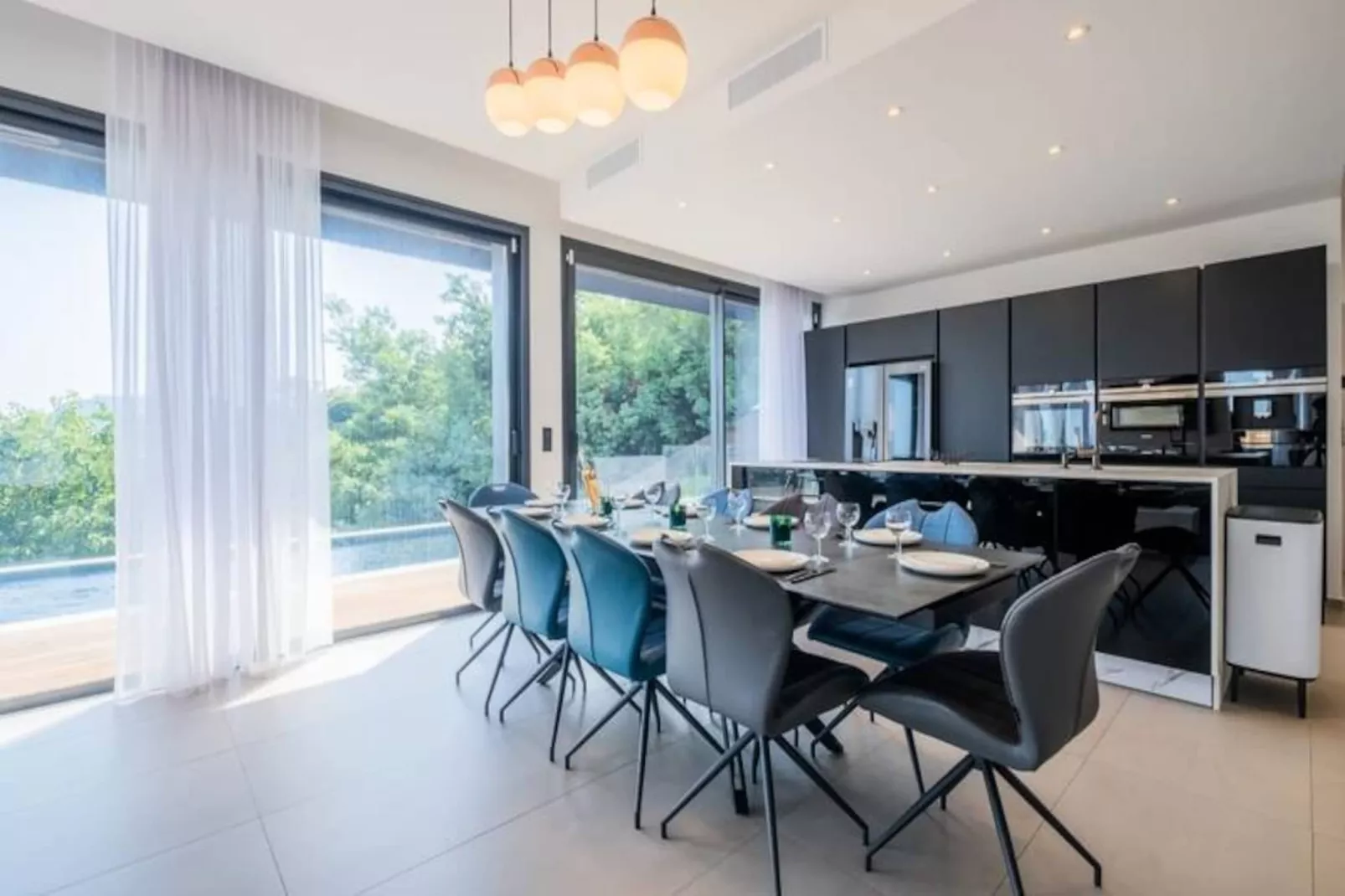 Résidence Maison D'architecte Avec Piscine Chauff&eacute;e & Sublime Vue Mer-Niet-getagd