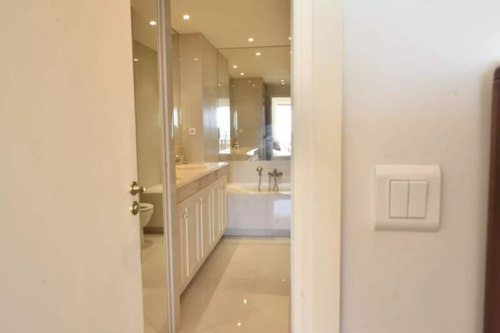 Résidence 3p Proche Centre Ville, Piscine Et Vue Mer-Niet-getagd