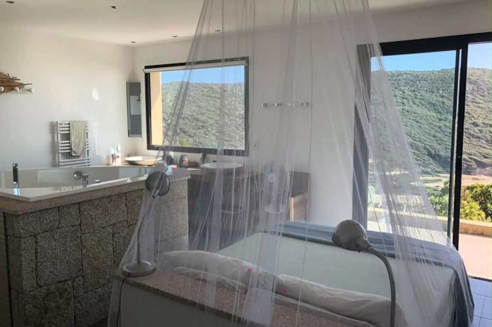 Résidence Sull001-sartene-Niet-getagd