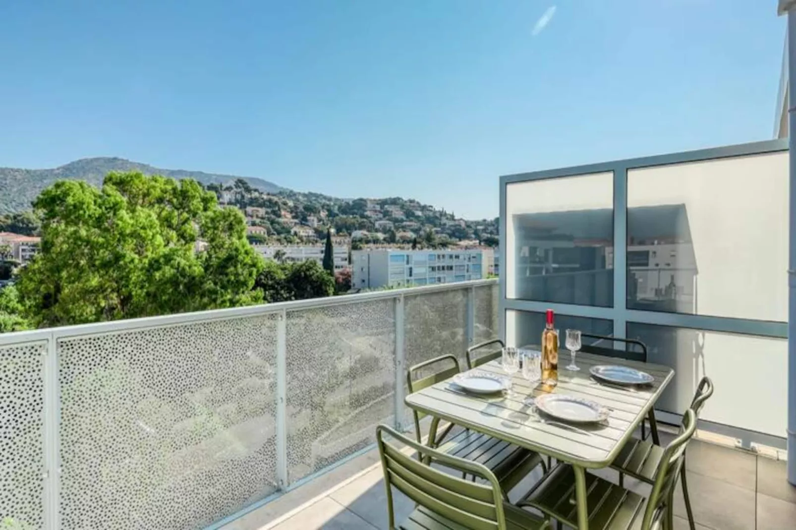 Résidence 🏡 Appartement 2 Chambres Avec Piscine, Parking & Balcon-Niet-getagd