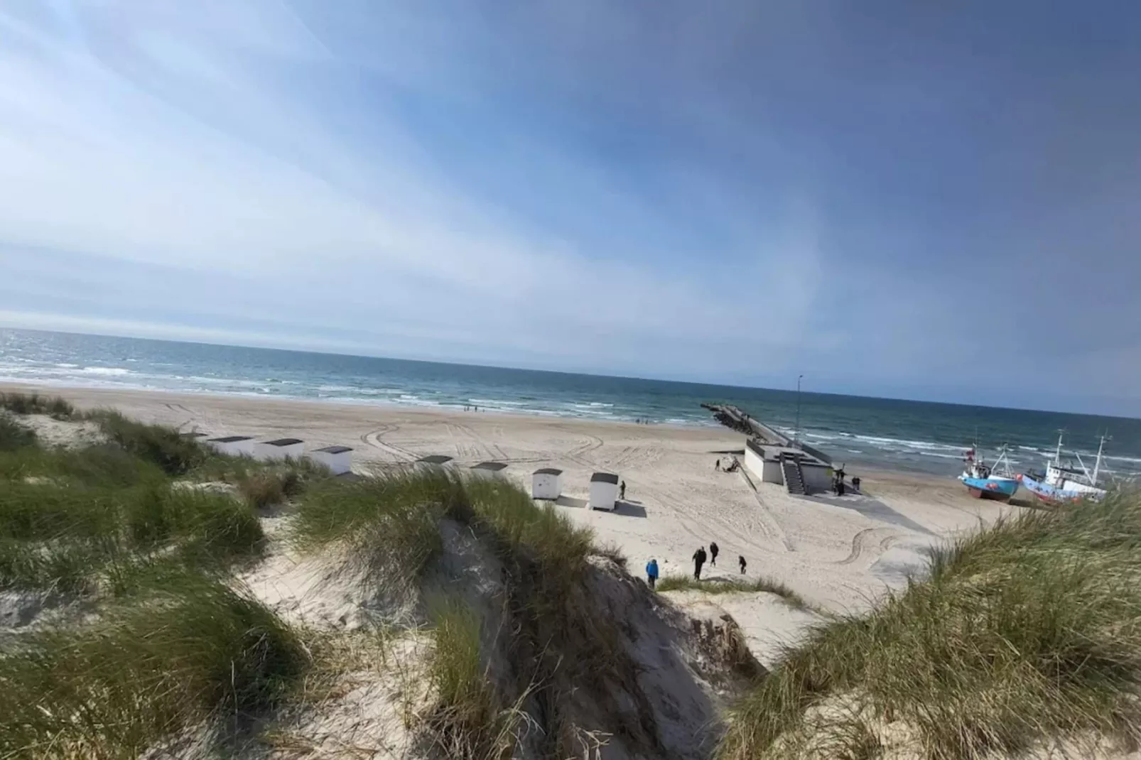 Ruime huisje in dennenbos -- By Traum Ferienwohnungen-Waterzicht