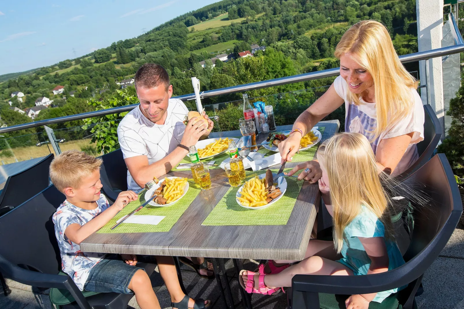 Eifelpark Kronenburger See 8-Parkfaciliteiten