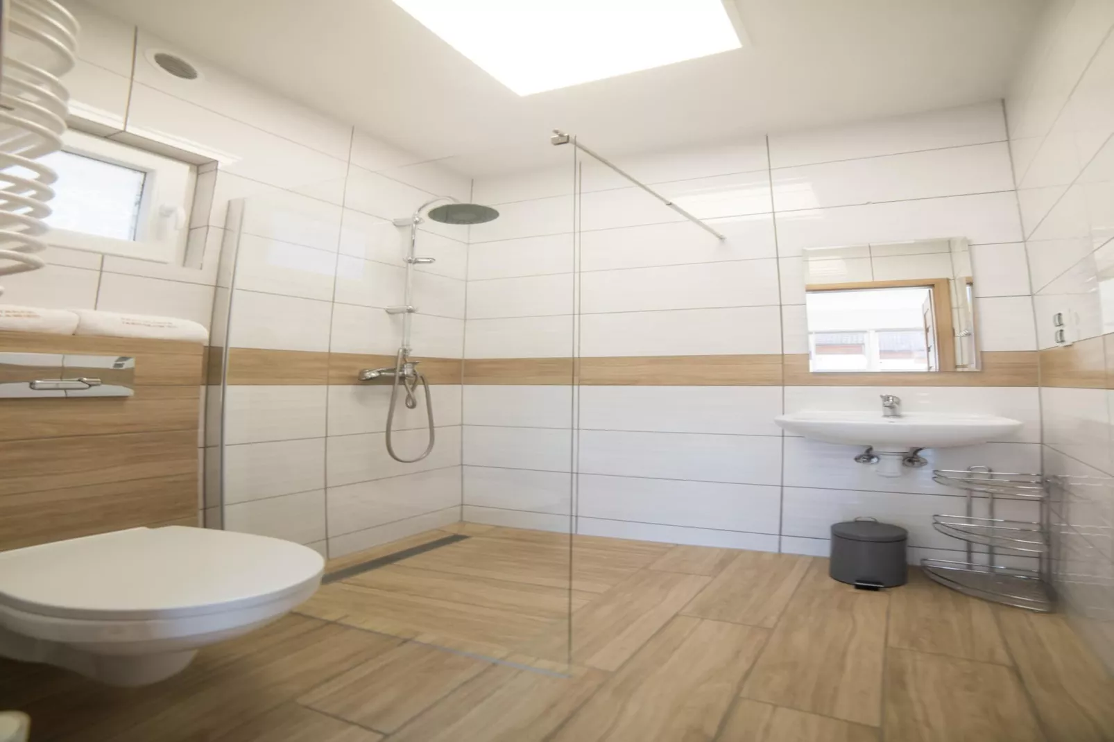 Apartament 7-osobowy parter Jarosławiec-Badkamer