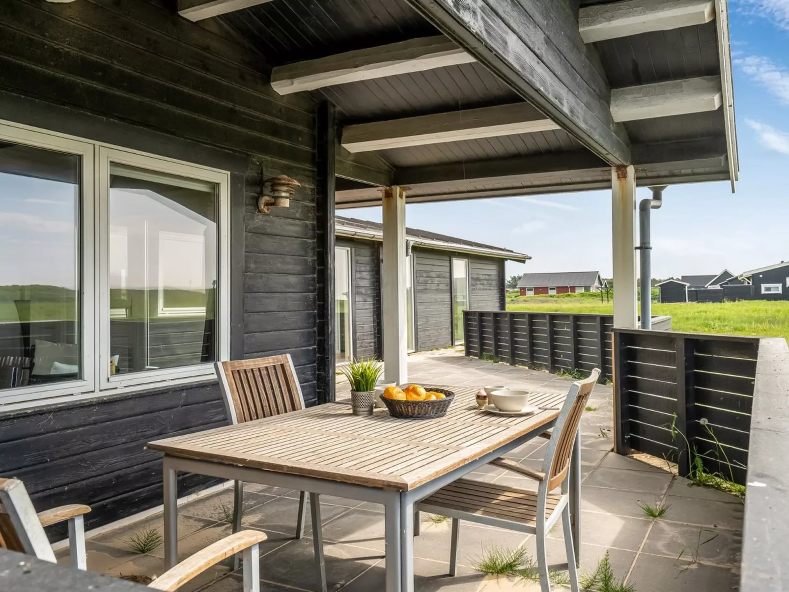 "Sinnika" - 75m from the sea-Buiten