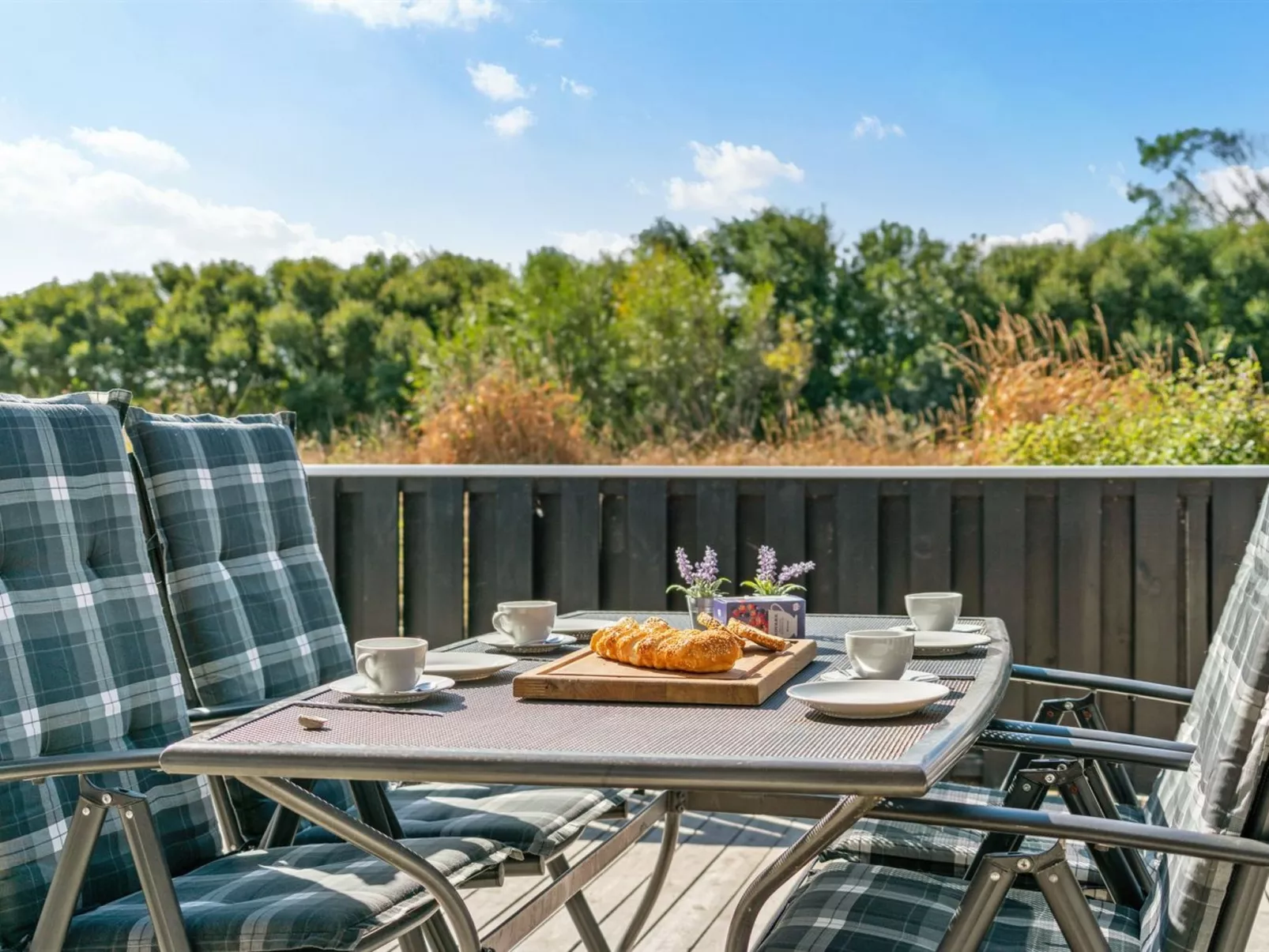 "Aria" - 1.2km from the sea-Buiten