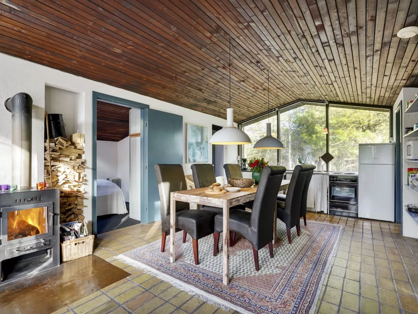 "Saxi" - 2.6km from the sea-Binnen