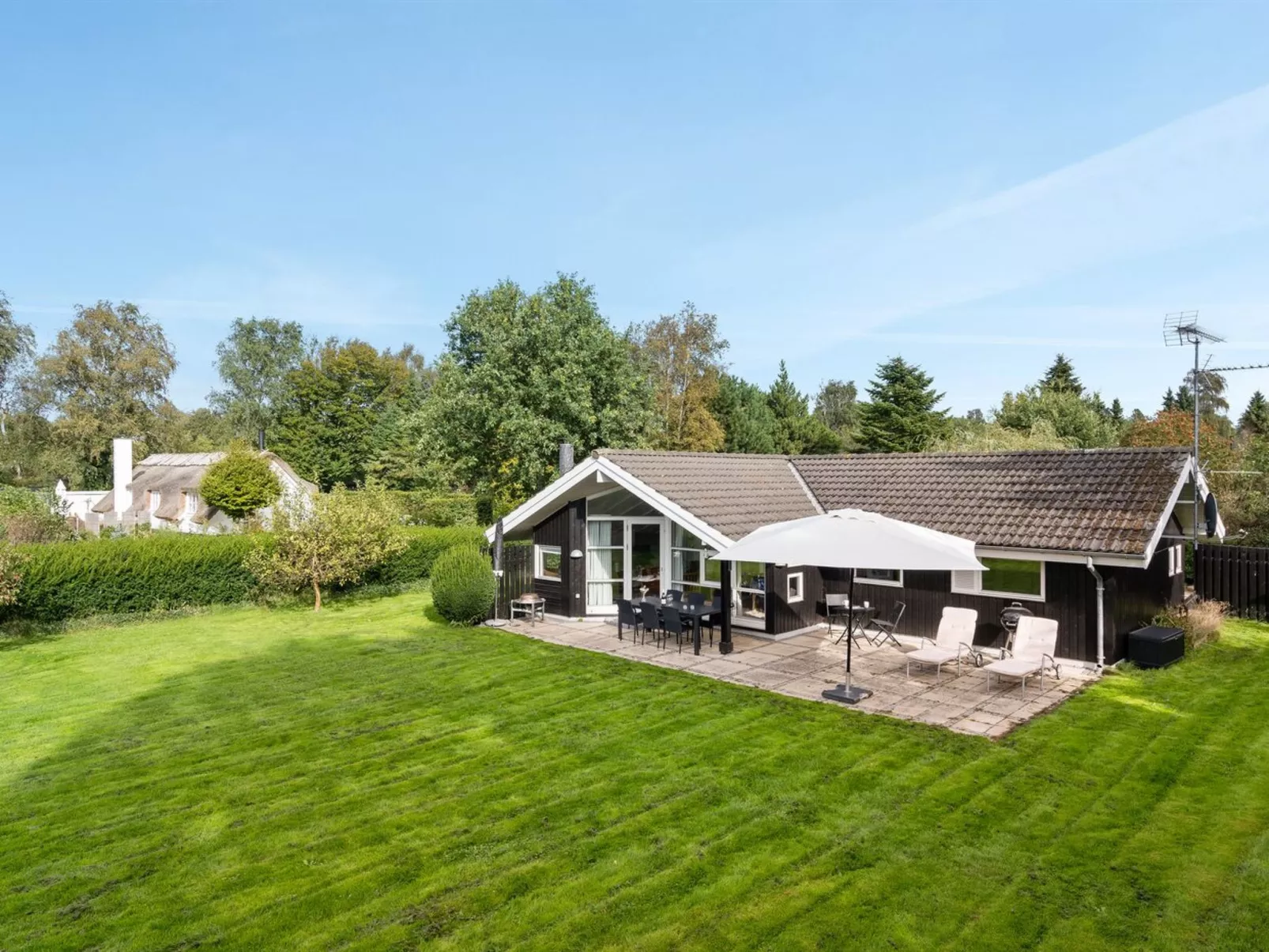 "Eivor" - 500m from the sea-Buiten