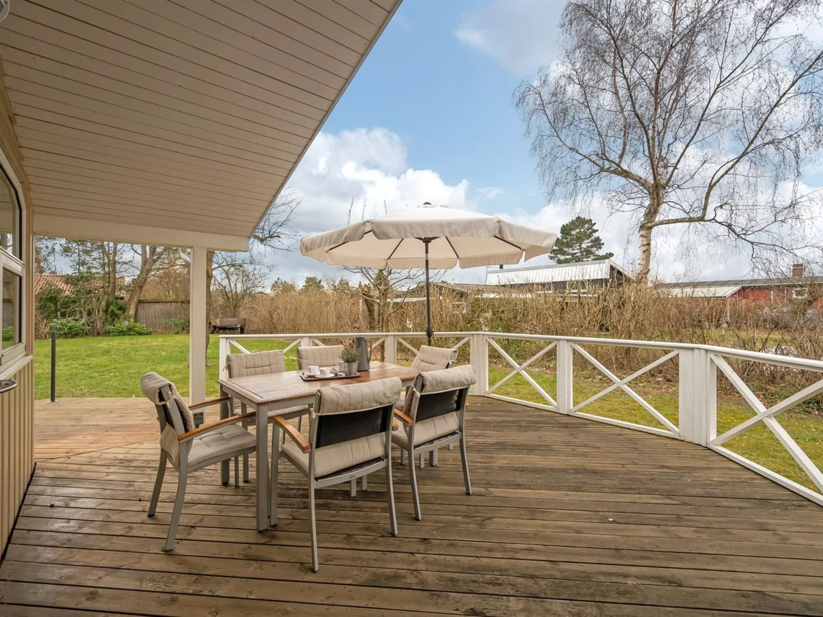 "Sitka" - 250m from the sea-Buiten