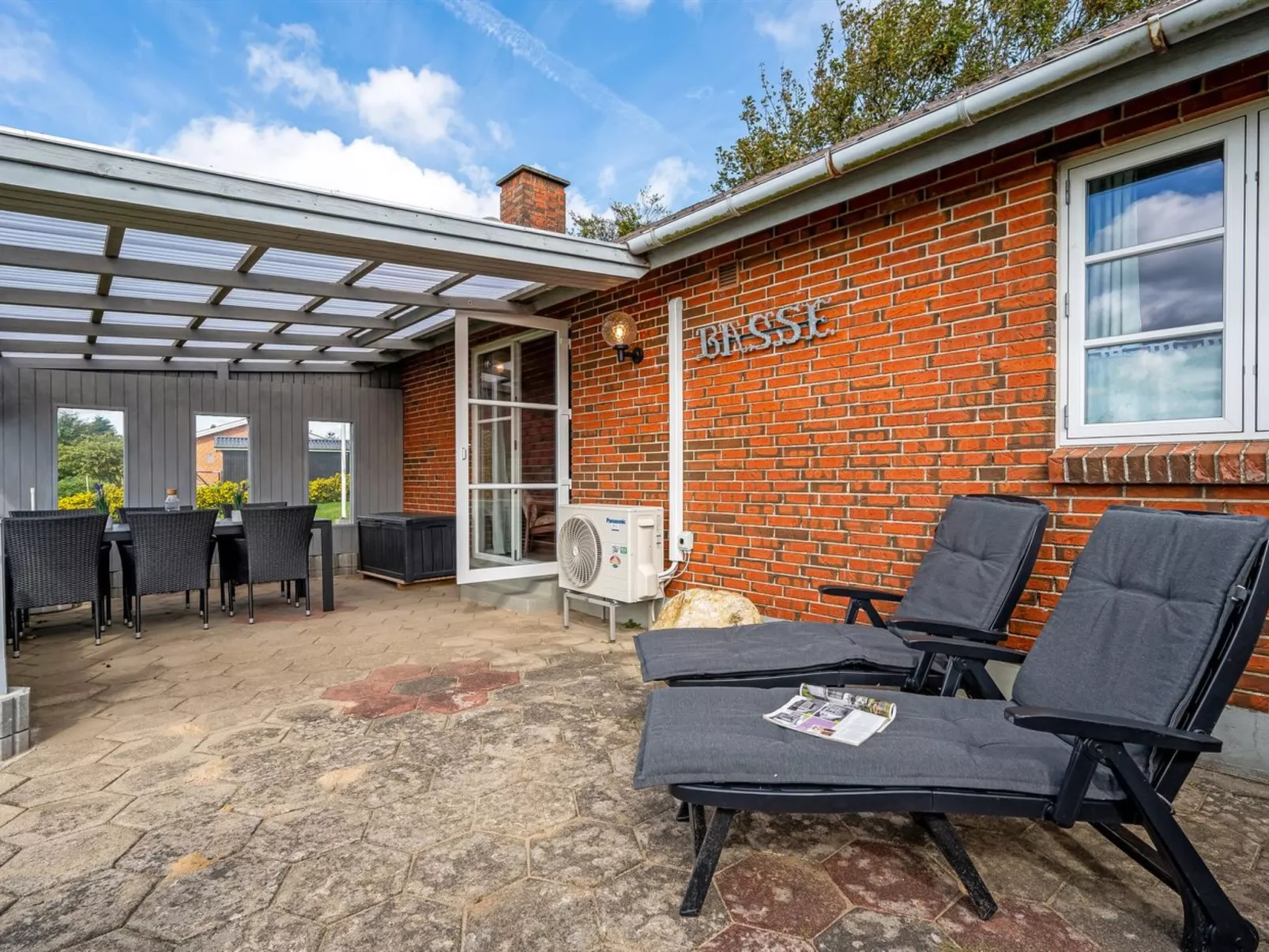 "Tuki" - 700m to the fjord-Buiten