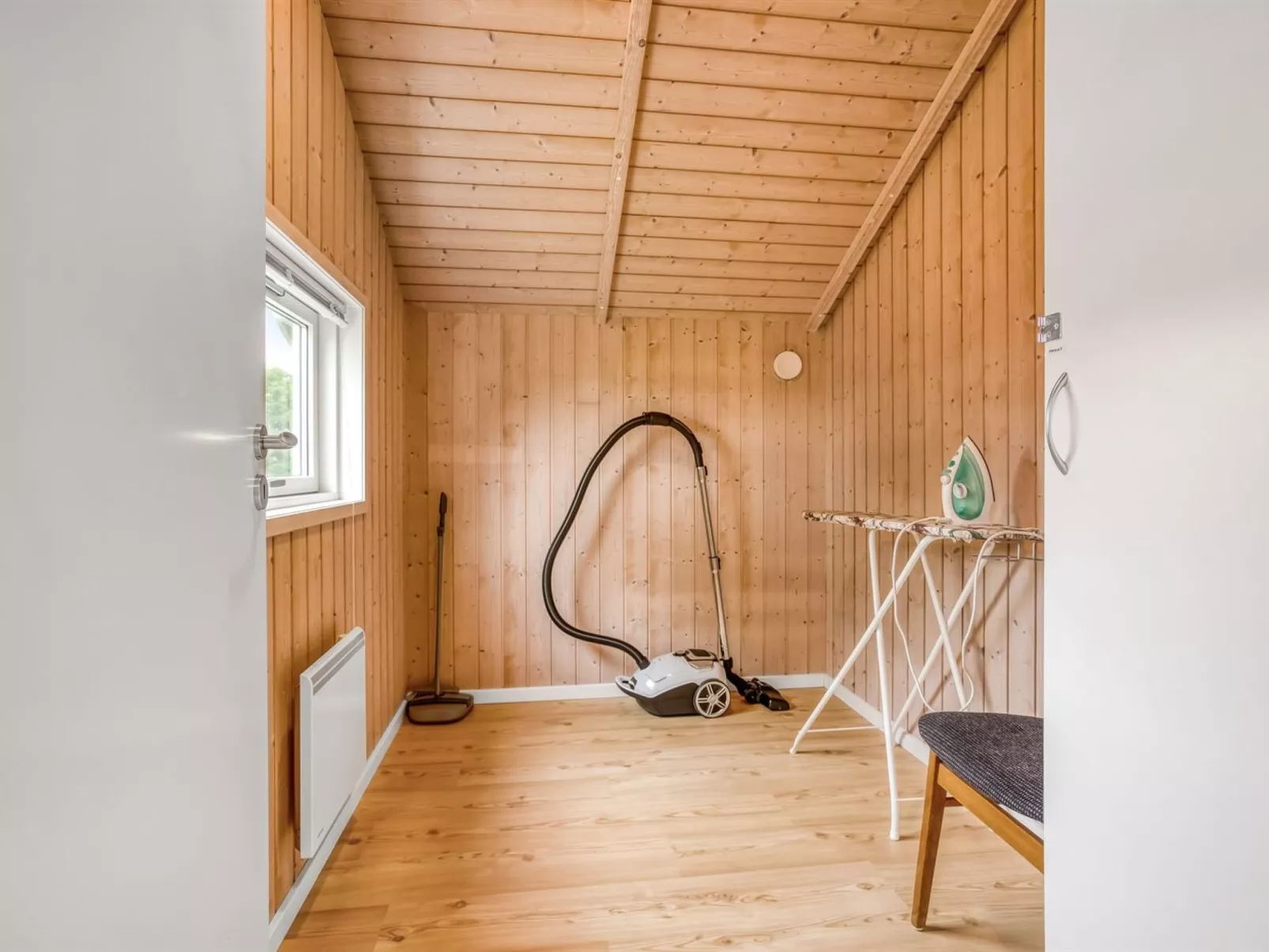 "Leya" - 1.2km from the sea-Binnen