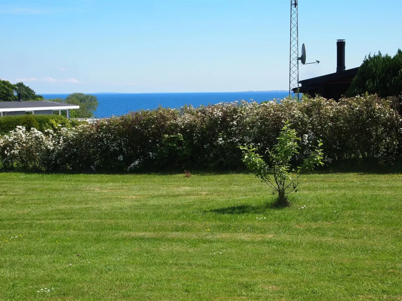 "Silka" - 250m from the sea-Buiten