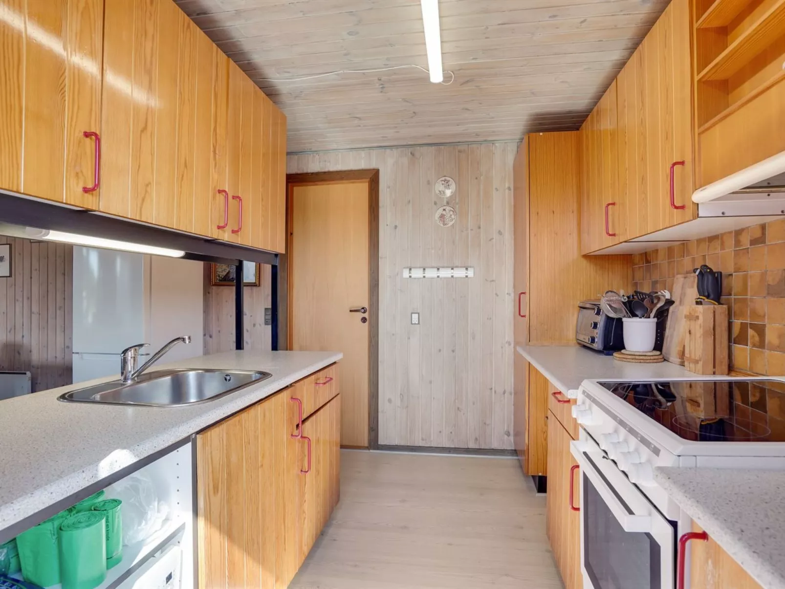 "Eljene" - 750m from the sea-Binnen