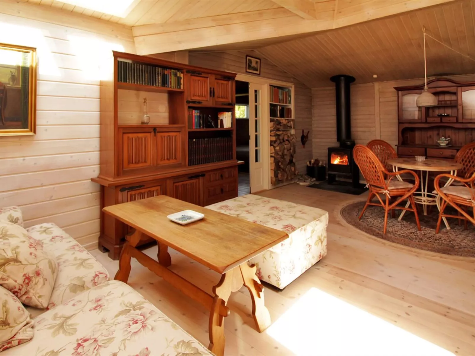 "Enrik" - 123m from the sea-Binnen