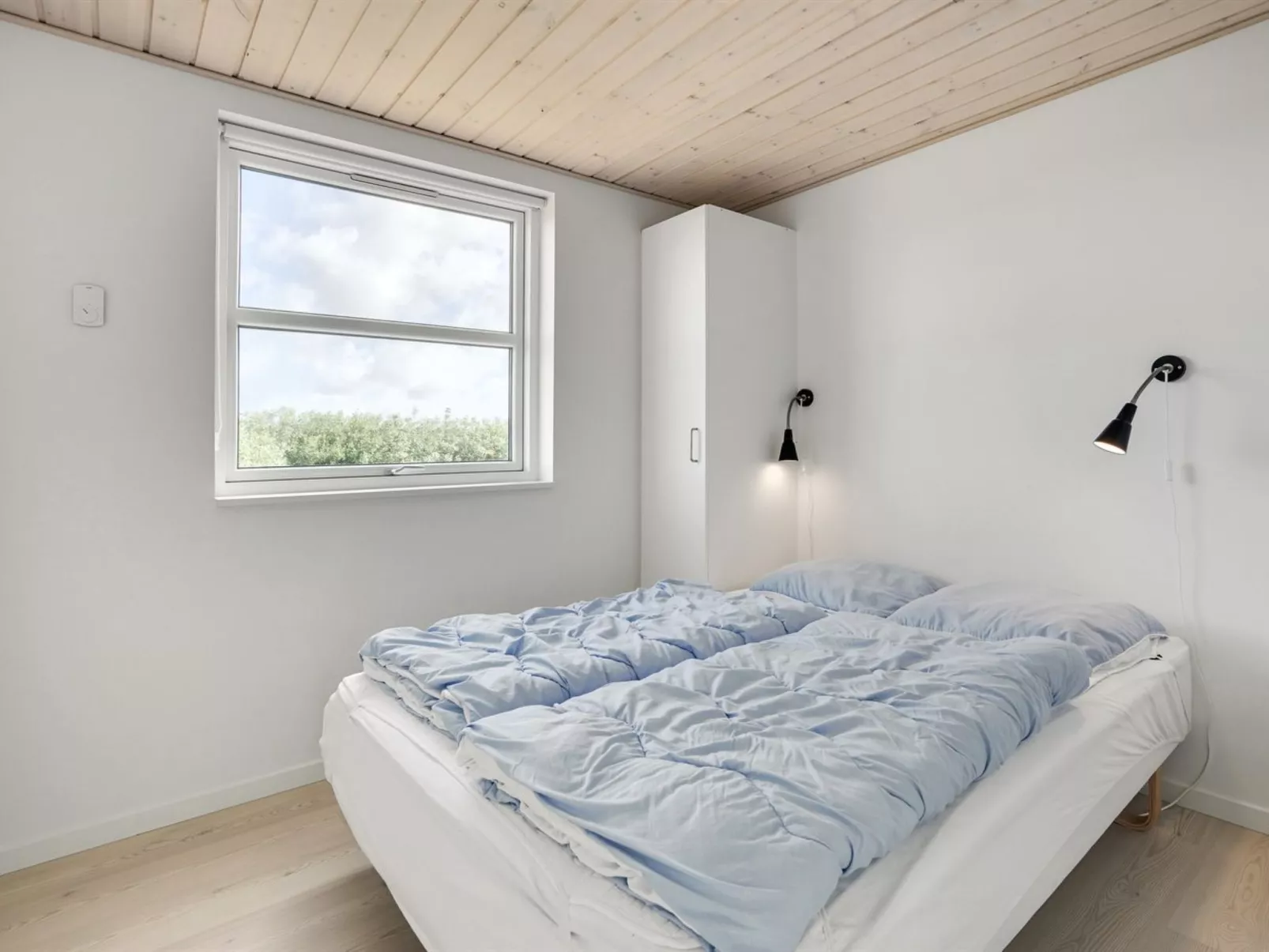 "Vitori" - 800m from the sea-Binnen