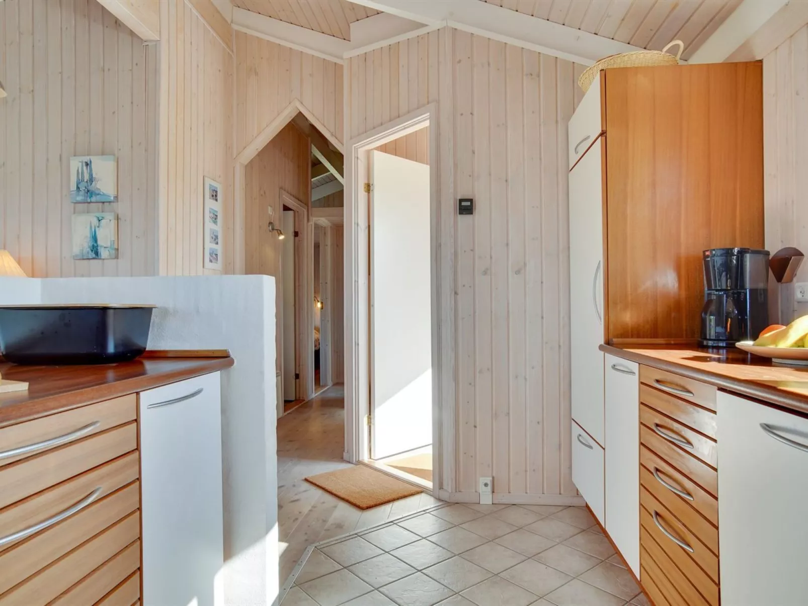 "Riana" - 375m from the sea-Binnen