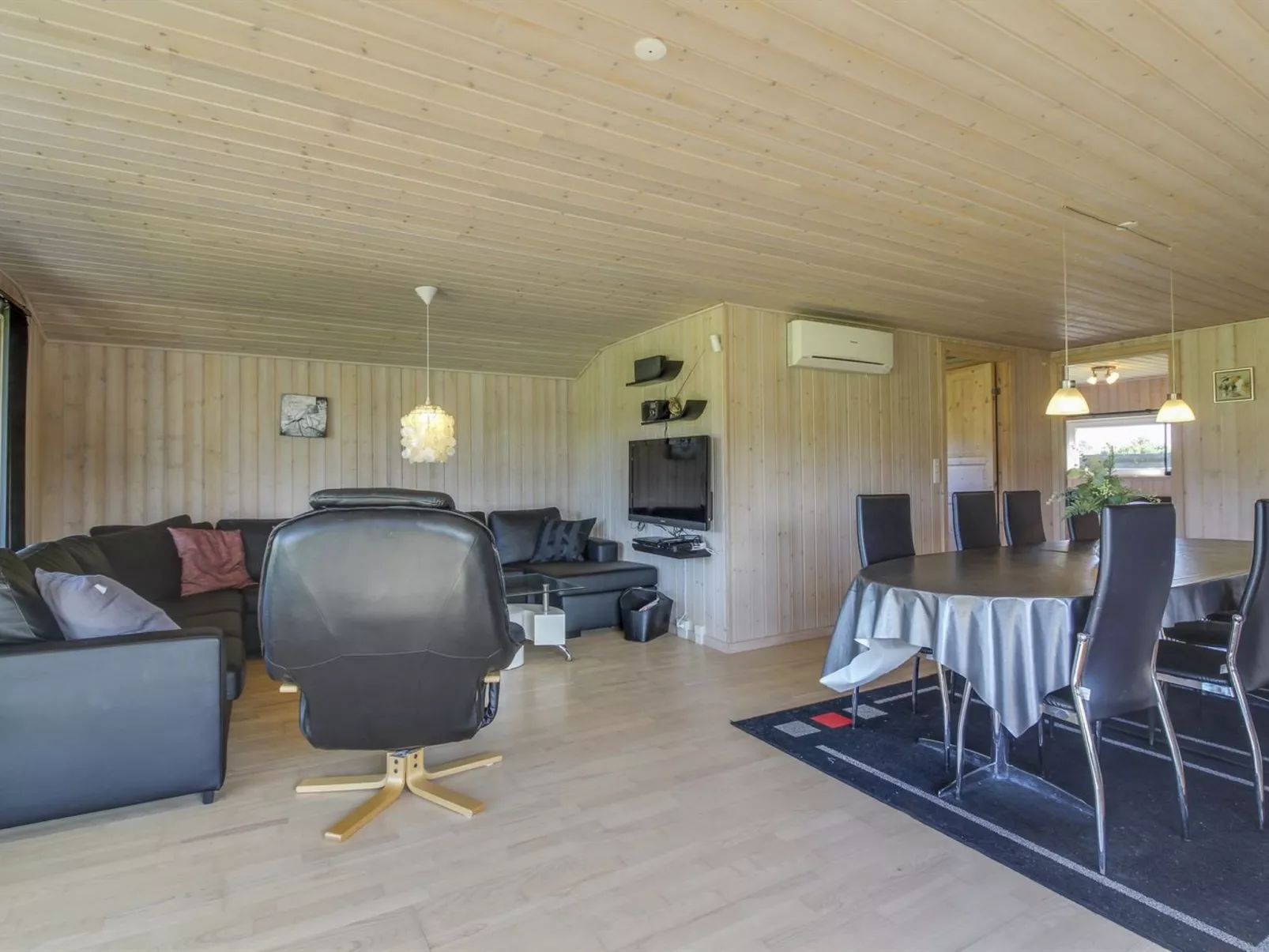 "Susan" - 600m from the sea-Binnen