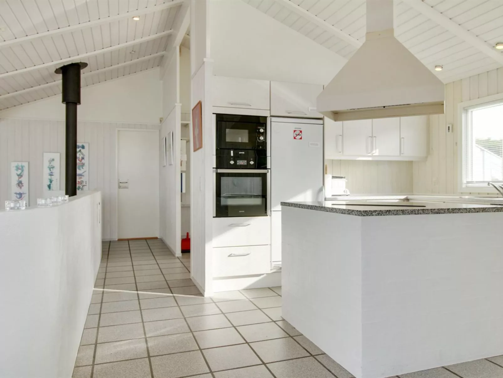 "Avni" - 200m from the sea-Binnen