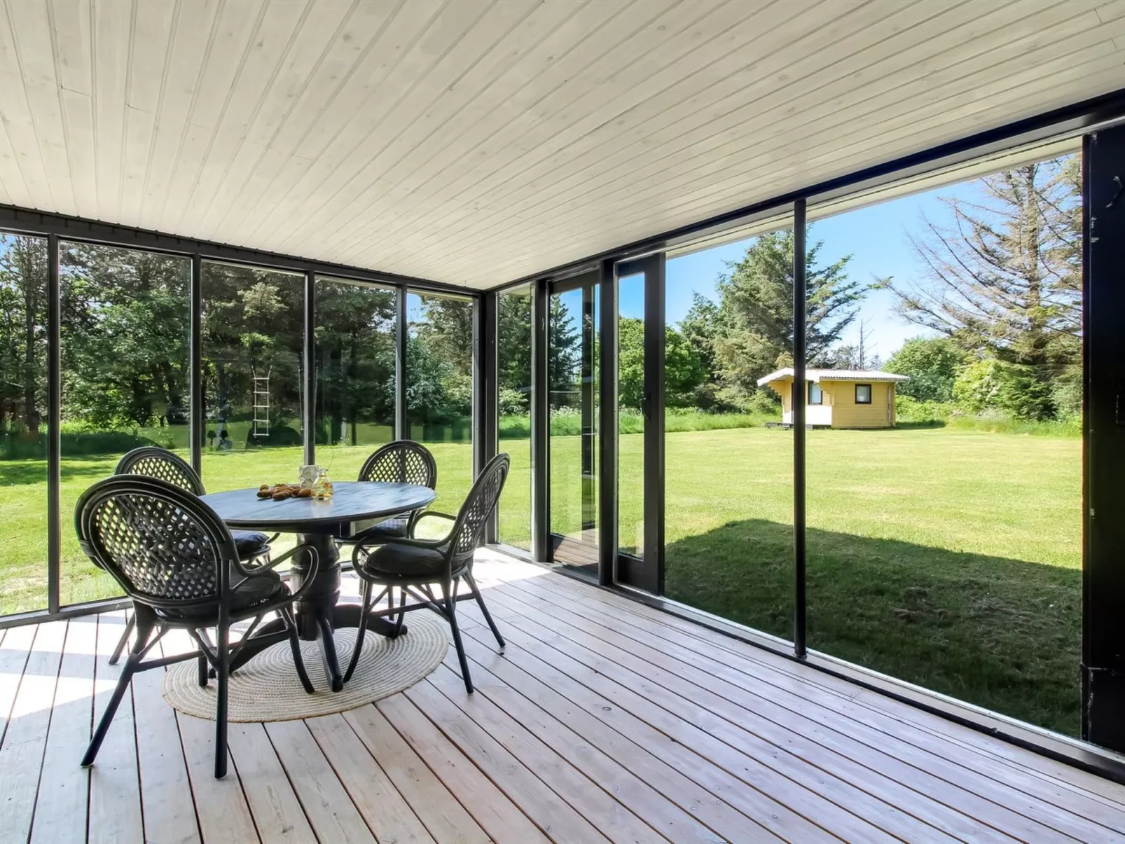 "Biergh" - 600m from the sea-Binnen