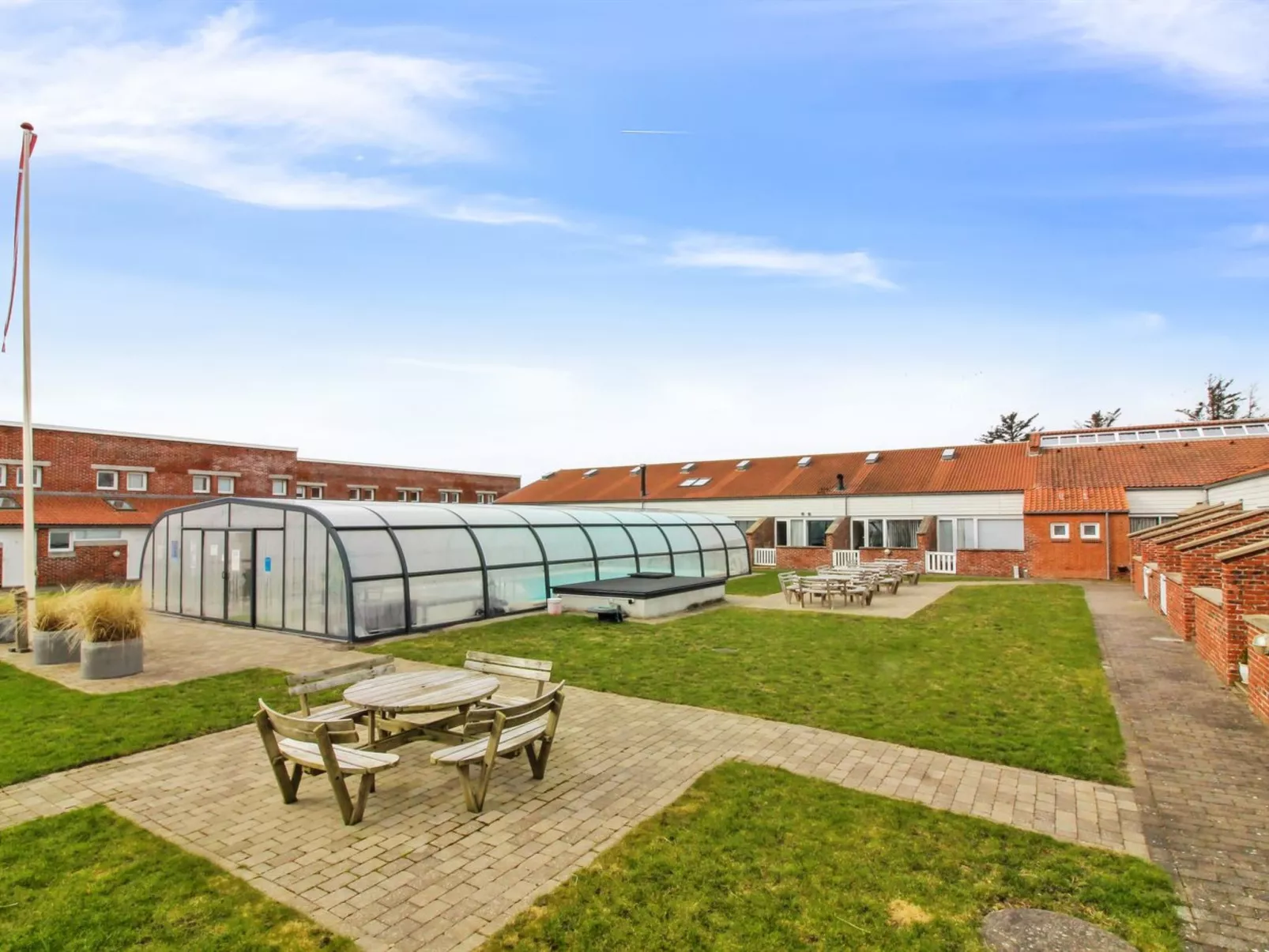 "Emiliana" - 500m from the sea-Binnen