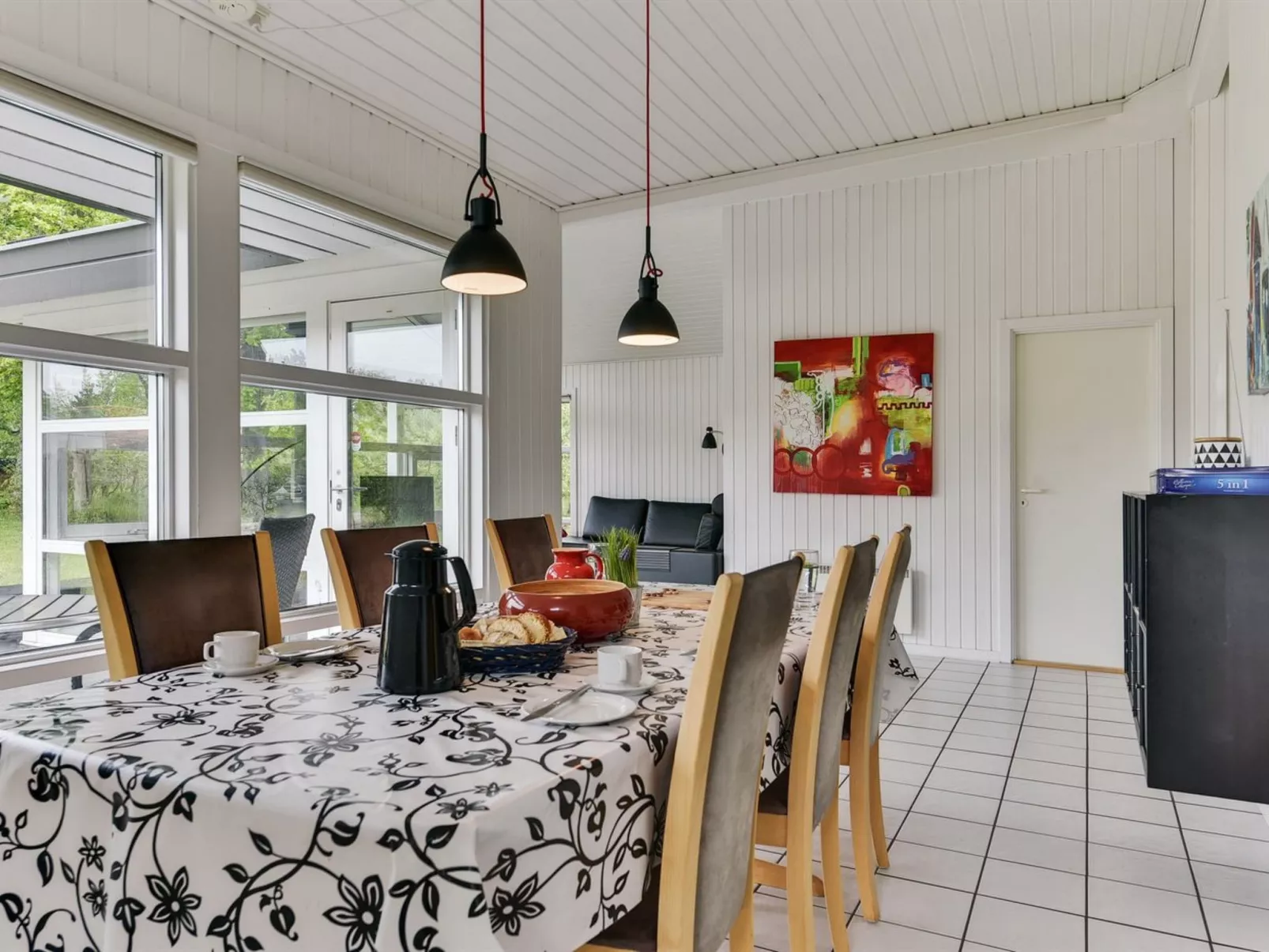 "Riaan" - 200m from the sea-Binnen