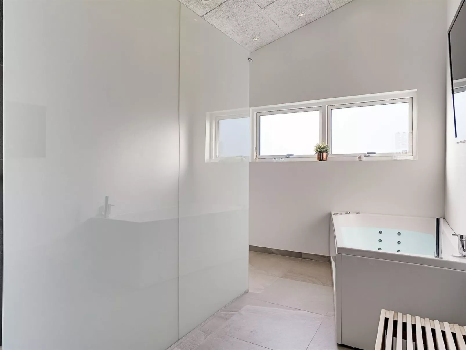 "Alva" - 998m from the sea-Binnen