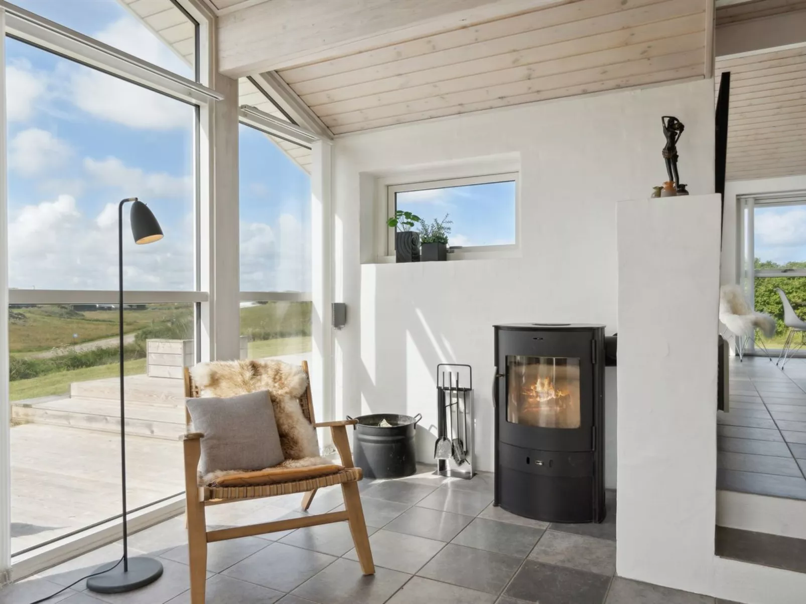 "Ohto" - 281m from the sea-Binnen