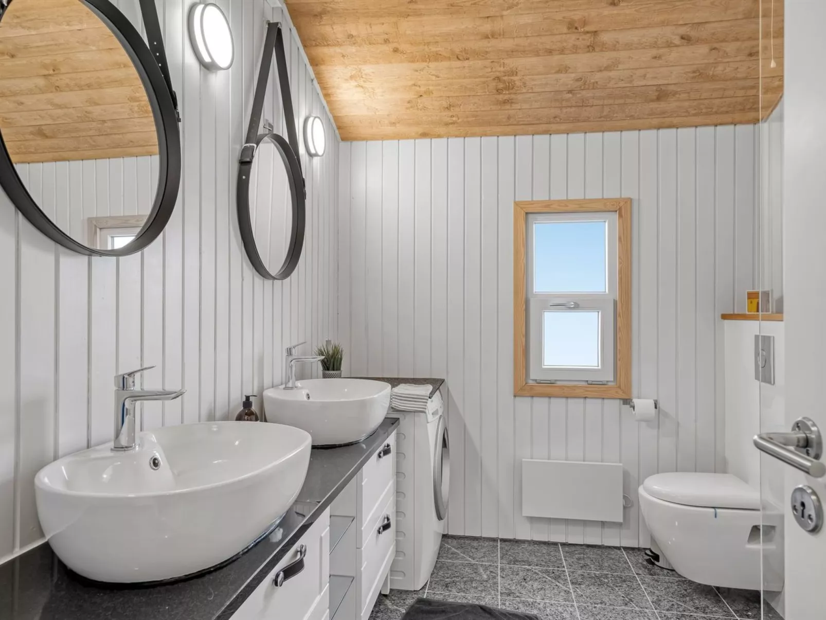 "Rosemari" - 260m from the sea-Binnen