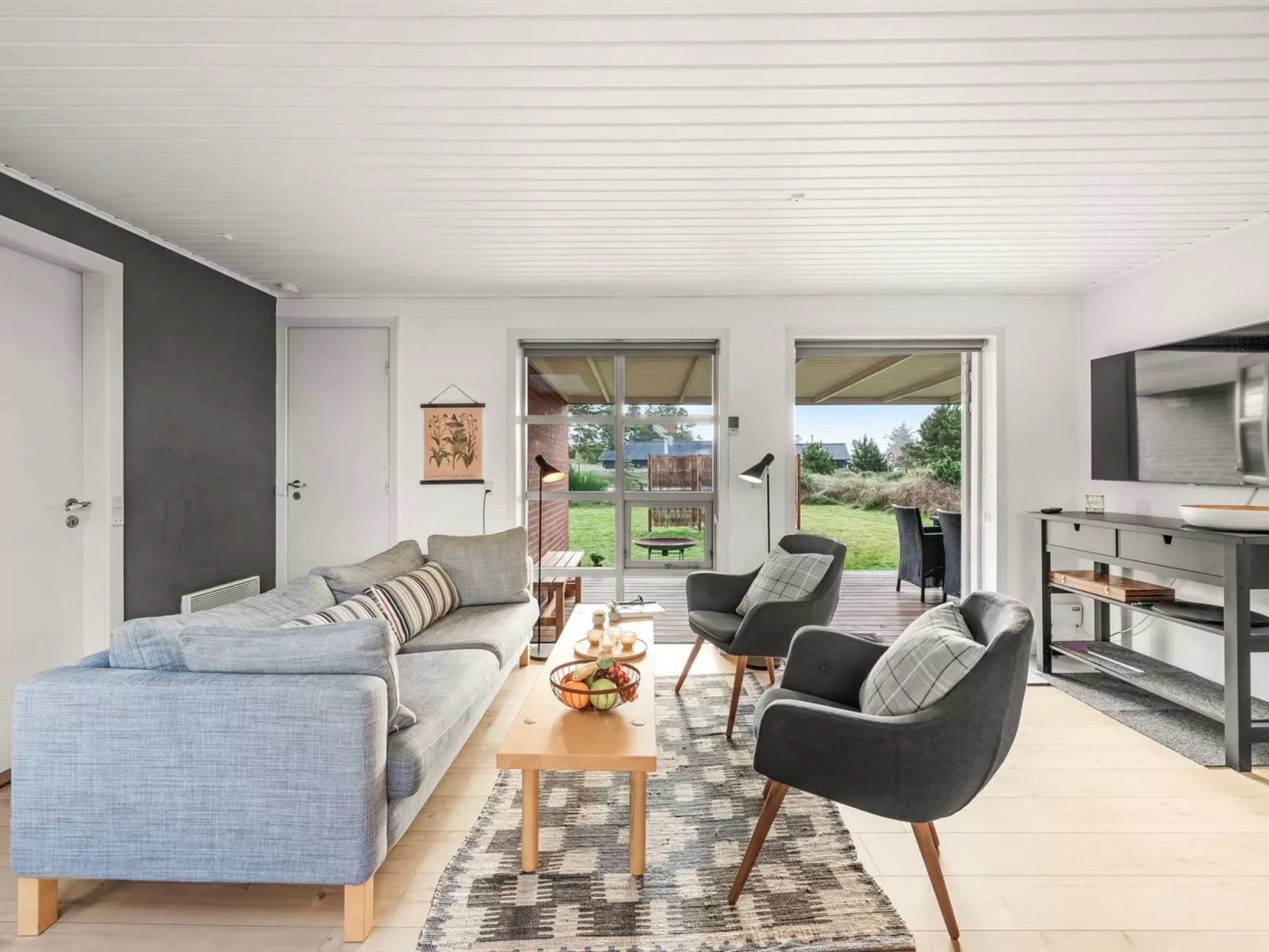 "Agni" - 800m from the sea-Binnen