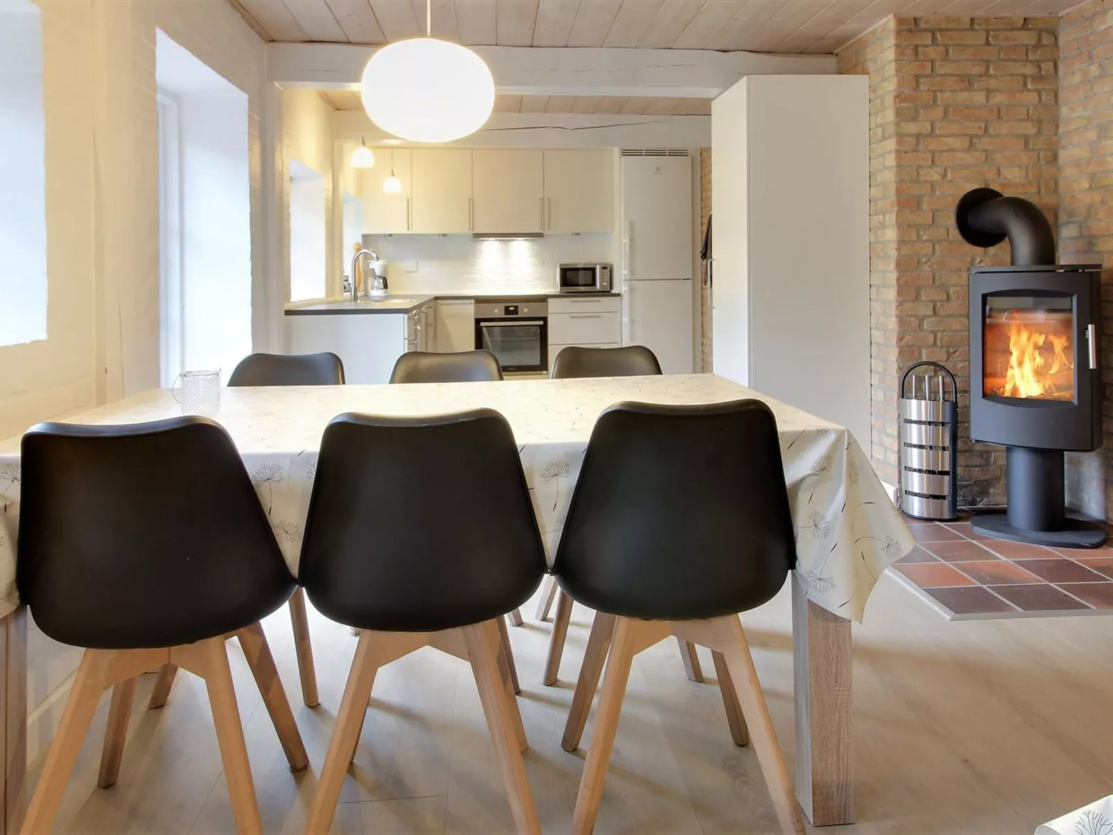 "Naili" - 3.1km from the sea-Binnen